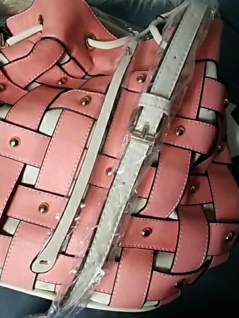 Woven Pink Drawstring Crossbody Bag - Unbranded - Picture 11 of 16
